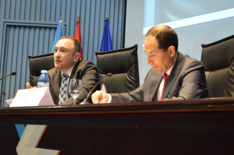  Vinculaci&oacute;ns do dereito da Uni&oacute;n Europea e debilidades do sistema financeiro p&uacute;blico portugu&eacute;s  - I Seminario sobre transparencia administrativa e protección dos intereses financeiros da U.E. na Eurorrexión Galicia-Norte de Portugal, cofinanciado pola Comisión Europea marco programa Hércules II